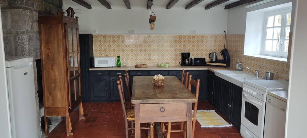 Gîte pour 6 personnes, avec jardin à Le Malzieu-Ville - 2