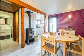 Villa pour 4 Personnes dans Le Malzieu-Ville, Région de Mende, Photo 3