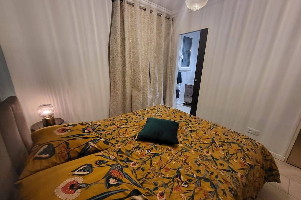 Entire apartment, Proche Centre Ville, Appartement Pour 6 Voyageurs Comprenant 3 Suites in Châlons-en-Champagne, Marne