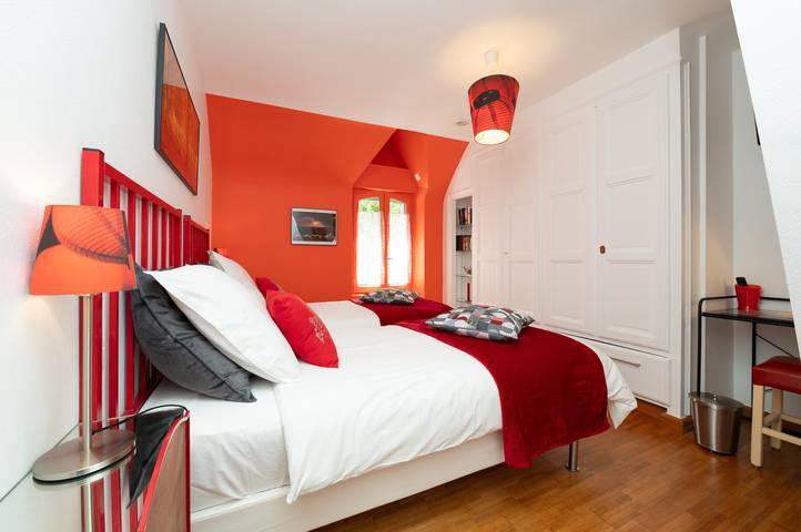 Guest Room 'A L’abri - An Tan' with Shared Terrace, Garden, and Wi-Fi in Saint-Nolff, Regionalt naturreservat i Golfe du Morbihan