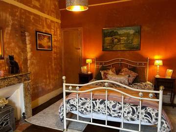 Chambre d’hôte pour 2 personnes, avec sauna ainsi que jacuzzi et jardin dans l' Ariège