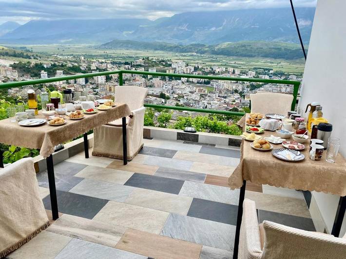 Maison d’hôte pour 2 personnes, avec jardin et vue dans Gjirokastër - 3