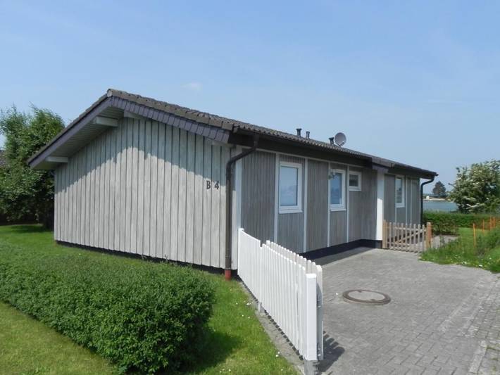 Bungalow für 5 Personen, mit Terrasse und Garten