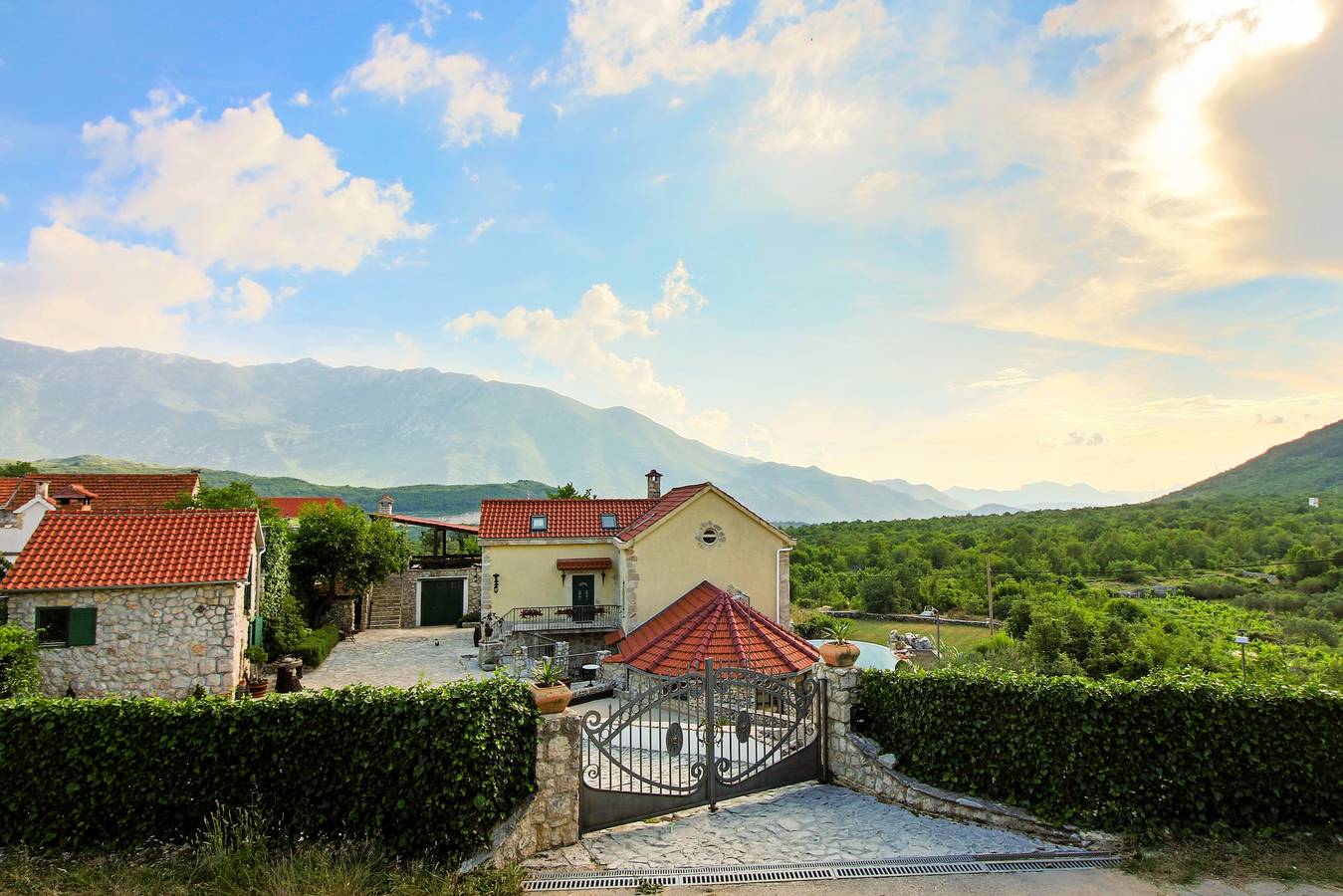 Komfortables Haus mit Terrasse Bajici, Zagora K-11328 in Makarska Riviera