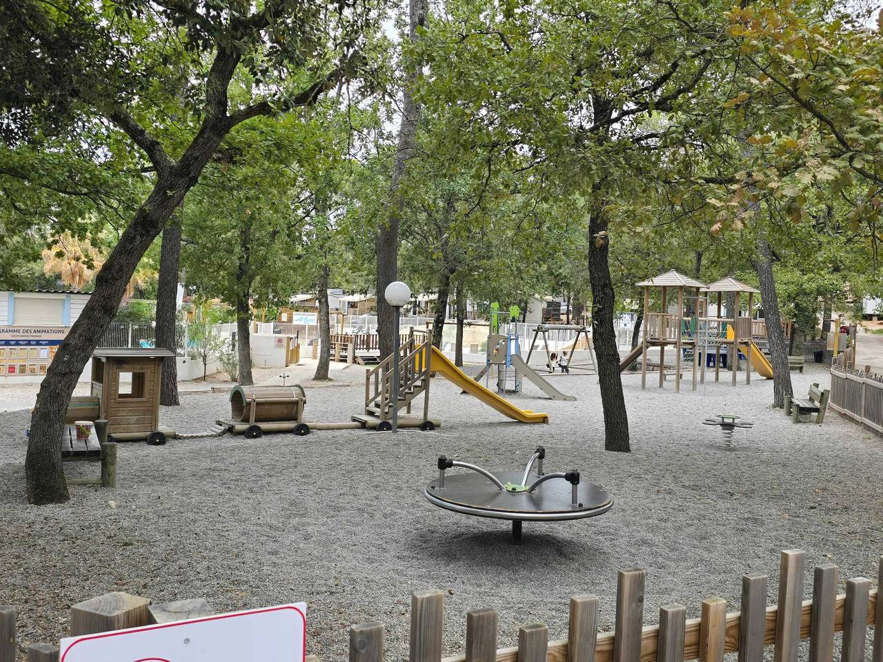 Bungalow cómodo en Nans-les-Pins 30 m² in Nans-les-Pins, Región Brignoles