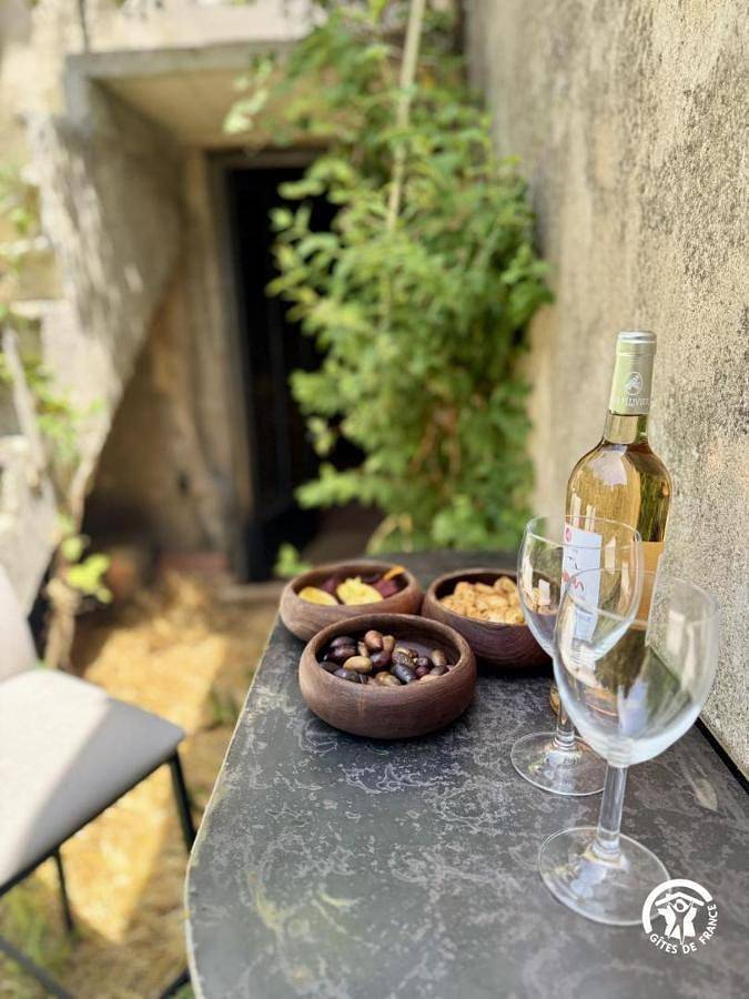 Location de vacances pour 2 personnes, avec Terrasse et Jardin à Villalier