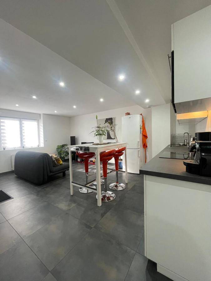 Appartement entier, One-Bedroom Apartment in Blainville-sur-l'Eau, Région de Lunéville