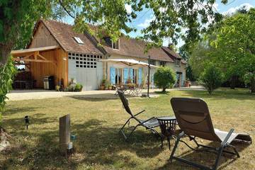 Gîte pour 5 personnes, avec piscine ainsi que jacuzzi et jardin à Herry