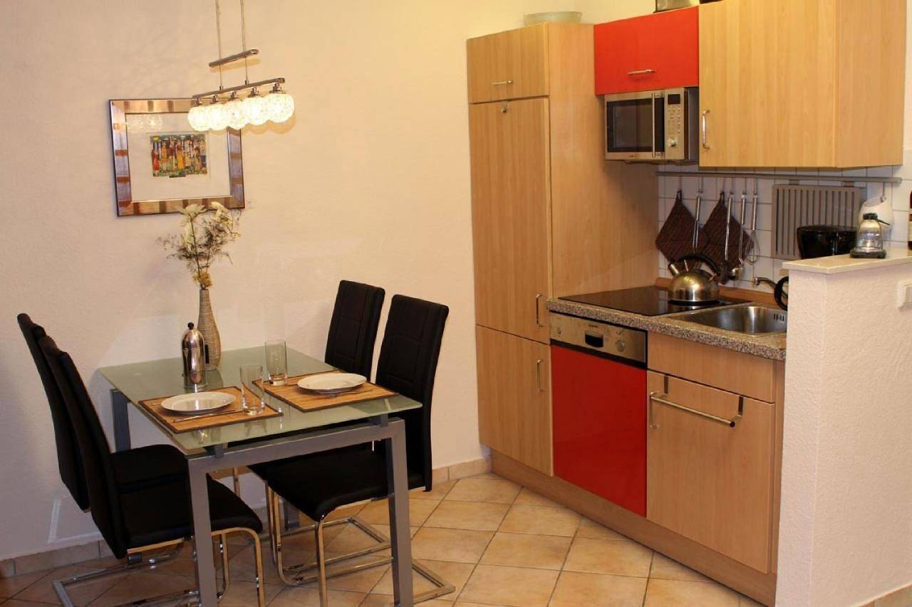 Ganze Wohnung, Ferienwohnung Südblick in Groß Zicker in ruhiger Lage mit Terrasse und Meerblick in Groß Zicker, Mönchgut