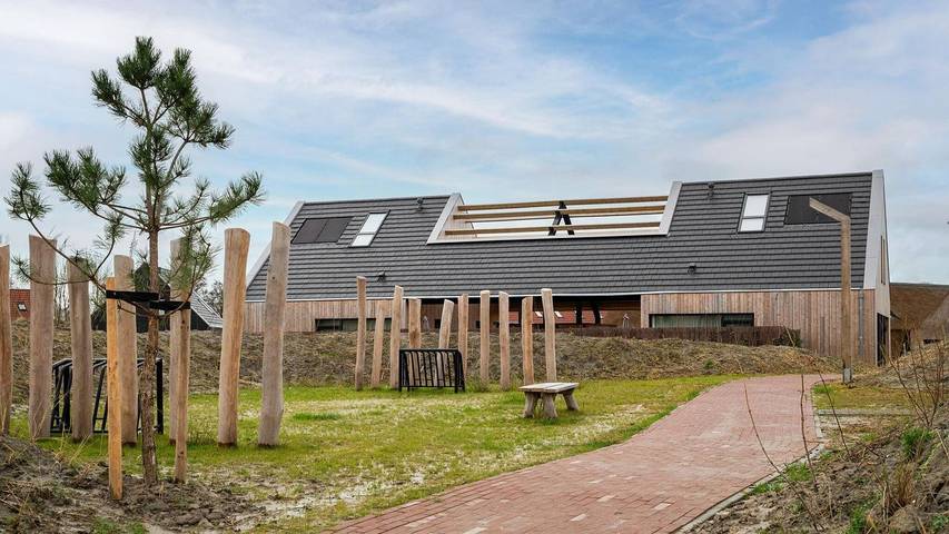 Ferienhaus für 2 Personen, mit Pool und Whirlpool sowie Garten und Sauna in Nieuwvliet