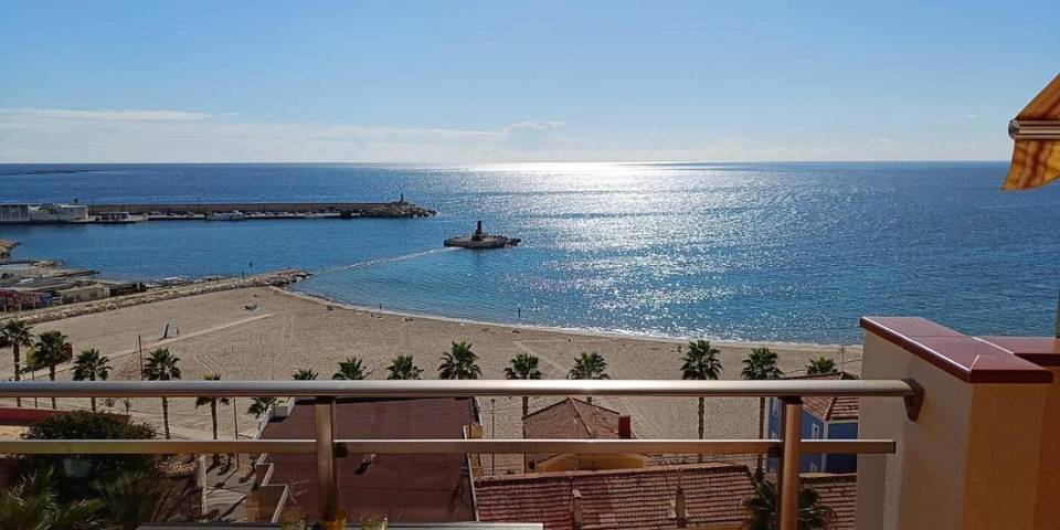 Vakantieappartement voor 2 personen, with tuin and uitzicht as well as zwembad in Villajoyosa