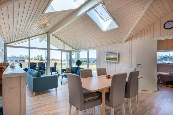 Ferienhaus für 6 Personen, mit Balkon/Terrasse und Whirlpool sowie Terrasse in Skallerup Klit - 2
