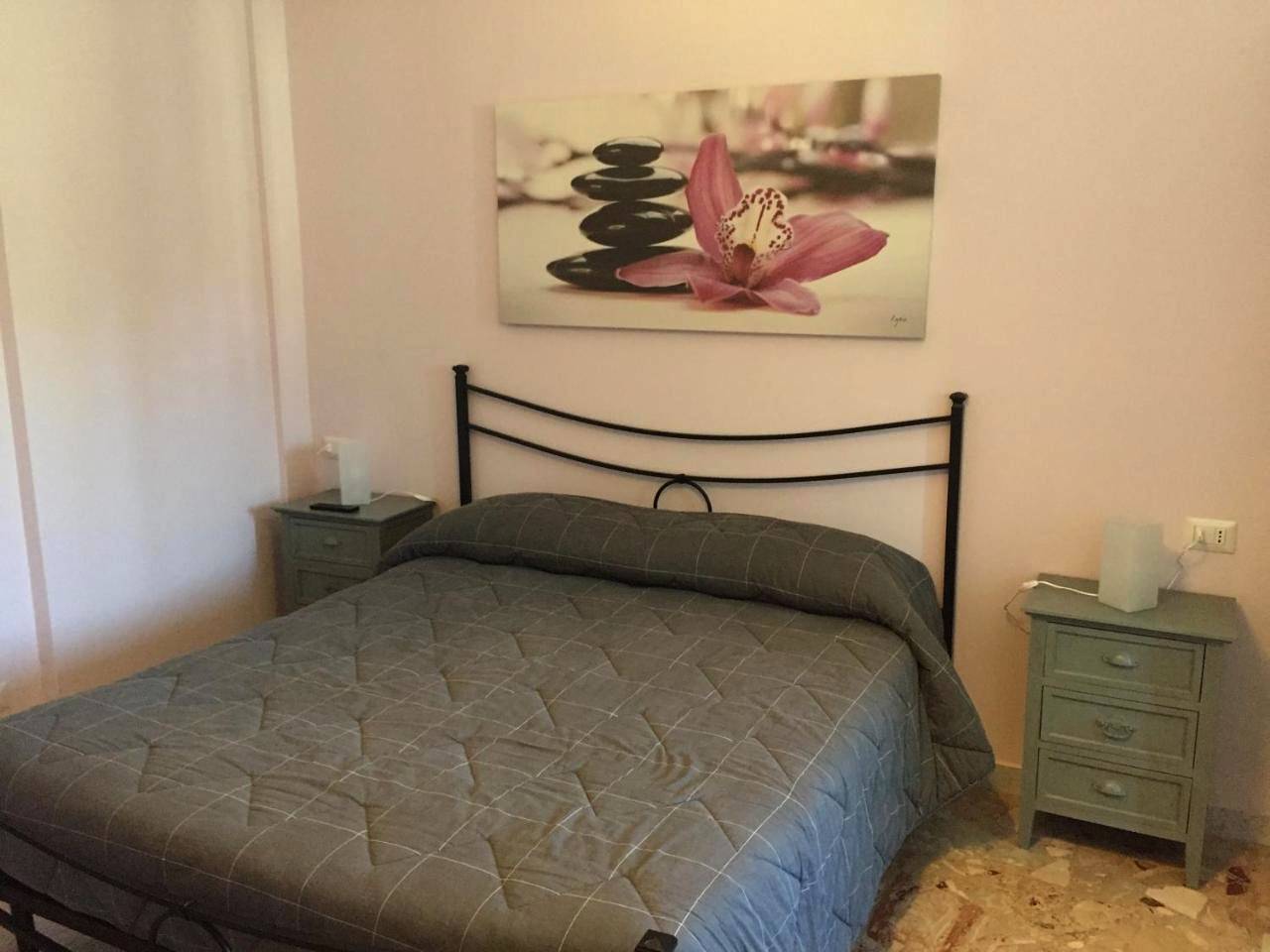 Double Room with Private Bathroom in Anguillara Sabazia, Lago di Bracciano