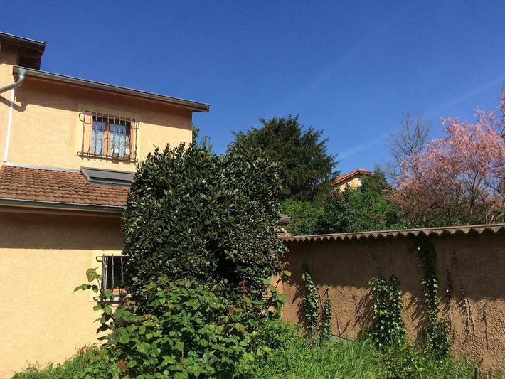 Location de vacances pour 2 personnes, avec jardin à Écully - 4