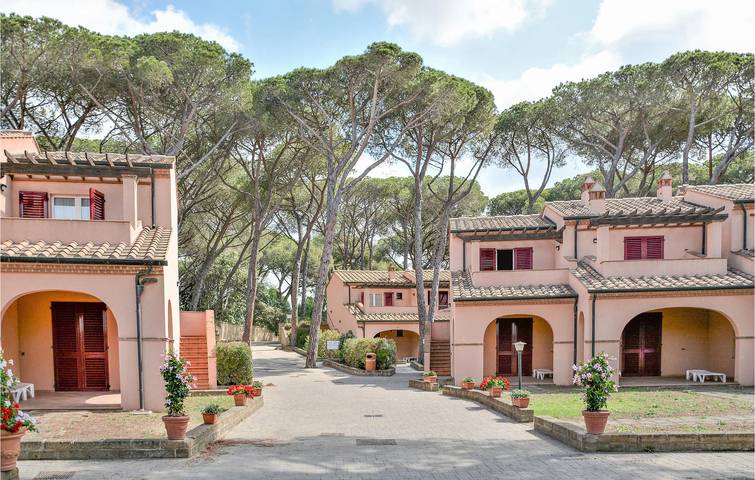 Apartamento vacacional entero, Oasis junto a la playa: Apartamento con aire acondicionado, piscina y jardín in Scarlino, Provincia de Grosseto
