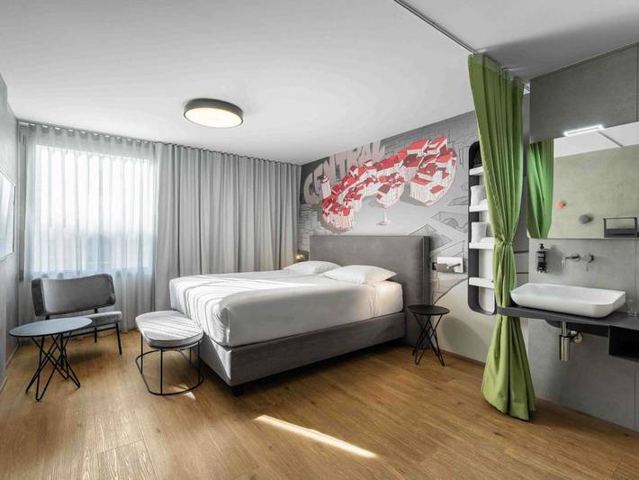 Hôtel pour 3 personnes, avec terrasse et vue