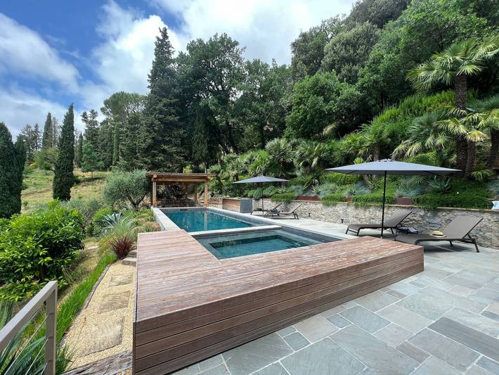 Villa per 10 persone, con vista lago e sauna nonché giardino in Massarosa