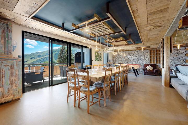 Vakantiehuis voor 14 personen, met Balkon en Sauna in Fontcouverte-la Toussuire
