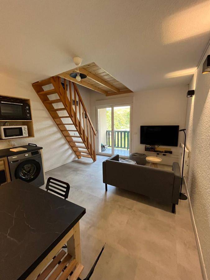 Gîte pour 4 personnes, avec Balcon à Hotonnes