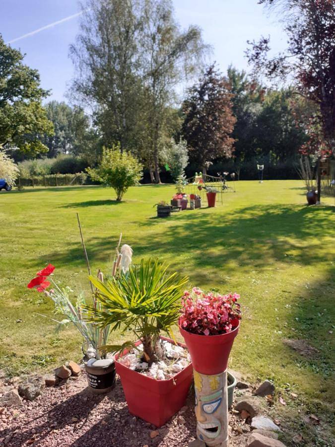 Gîte pour 4 personnes, avec jardin à Bellou-en-Houlme