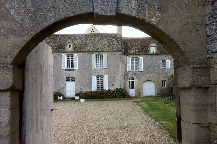 Gîte pour 13 personnes, avec jardin à Ver-sur-Mer