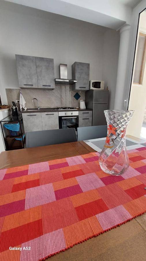 Ferienhaus für 6 Personen, mit Garten in Aradeo