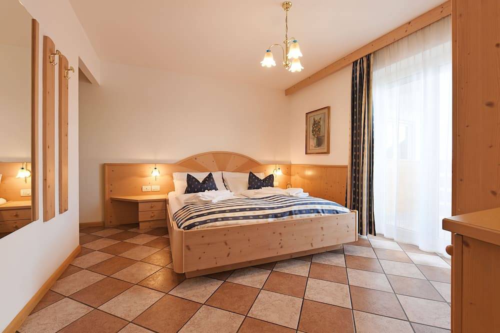 Ganze Wohnung, Top Located Alpin-Residence Amadeus*** Luxury Alpine Gem for 2 Pax in Seis am Schlern, Kastelruth