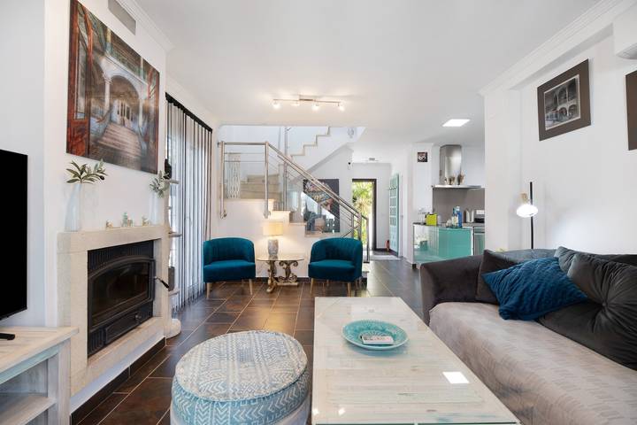Casa de vacaciones 'Anna' con piscina privada, Wi-Fi y aire acondicionado in Sancti Petri, Chiclana de la Frontera