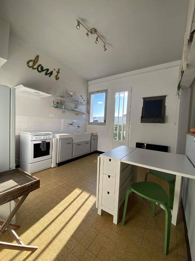 Gîte pour 4 personnes, avec terrasse et jardin à Arvert - 3
