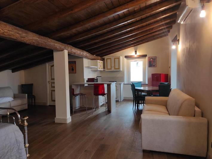 B&b per 5 persone, con panorama e balcone a Linguaglossa