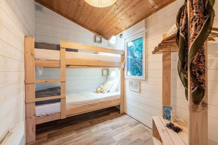 Gîte pour 4 personnes, avec terrasse à Prunières - 3