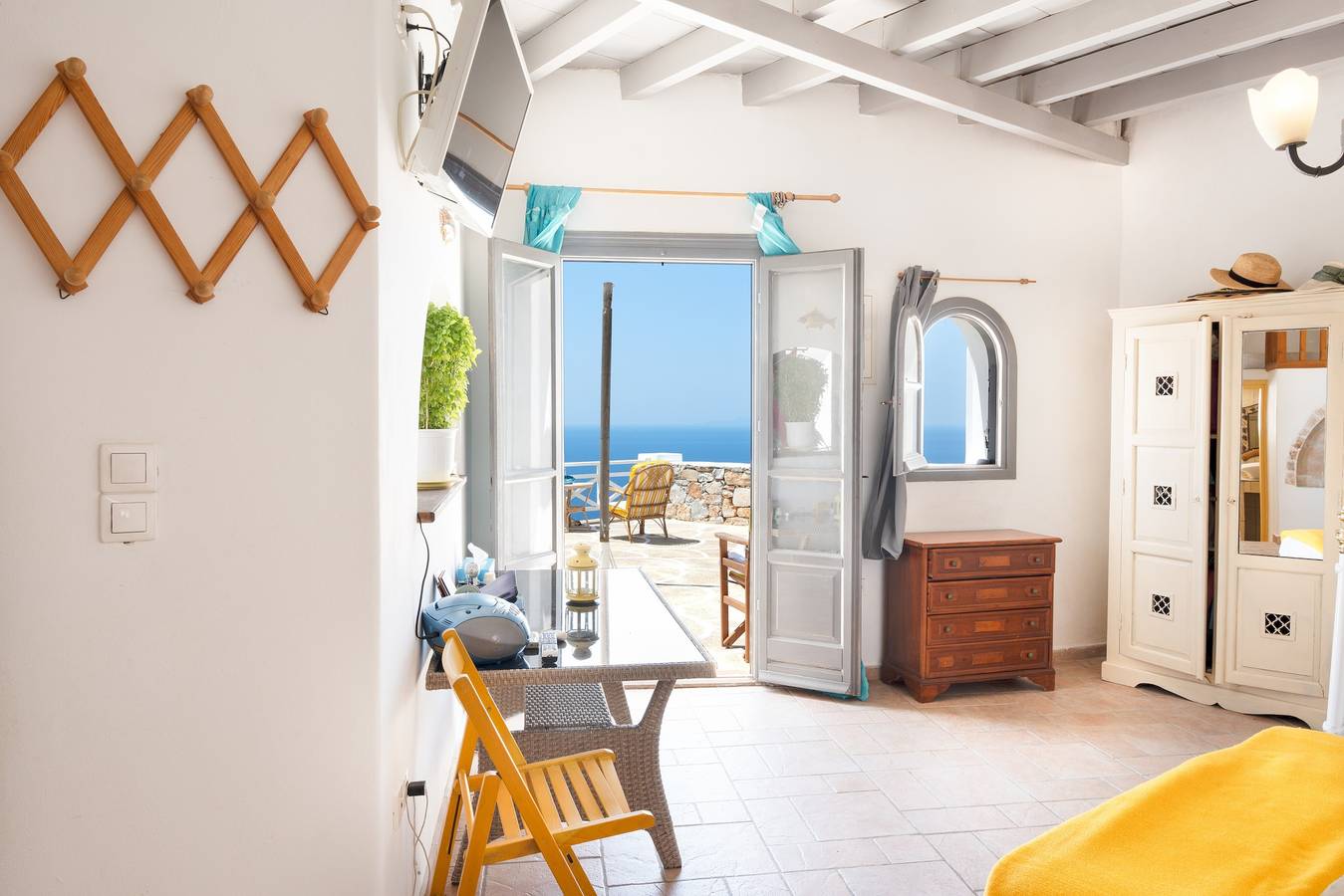 Appartamento "Kimolos" pet-friendly con vista mare e idromassaggio in Sikinos
