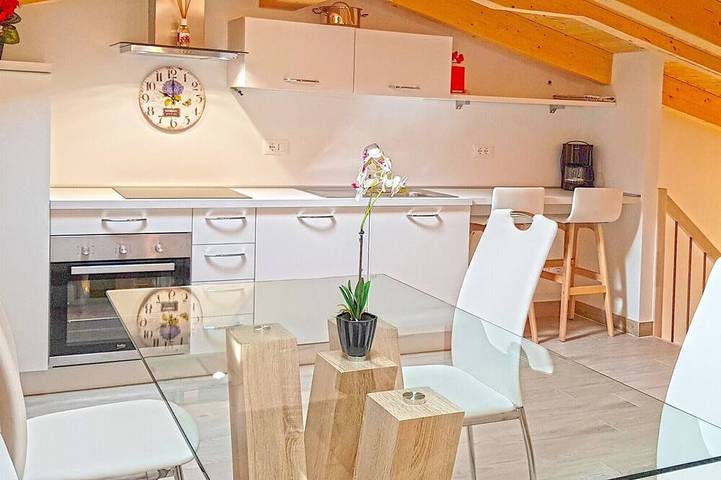 Ferienwohnung für 3 Personen, mit Garten