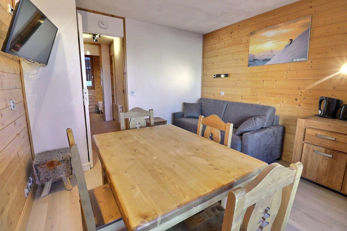 Appartement entier, Résidence Creux de l'Ours Rouge - Appartement 2 pièces 4 personnes (A16) in Méribel-Mottaret, Les Allues
