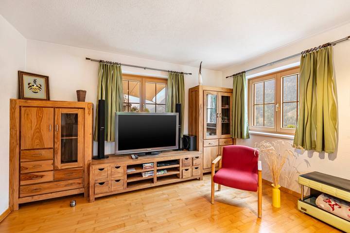 Ganze Wohnung, Apartment „Rackhof“ mit Bergblick, privater Terrasse und WLAN in Schobergruppe, Oberlienz