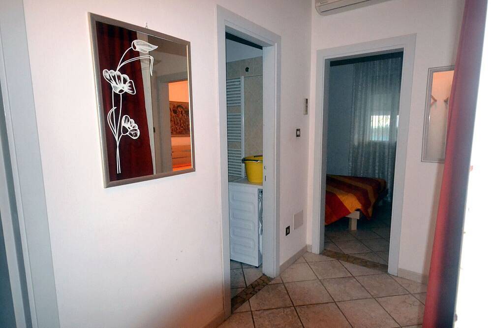 Große Villa mit 4 Schlafzimmer, zwei Badezimmer und einen großen Garten in Comacchio, Ferrara Provinz