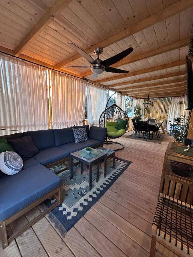 Camping für 6 Personen, mit Garten und Ausblick, mit Haustier in Biograd na Moru