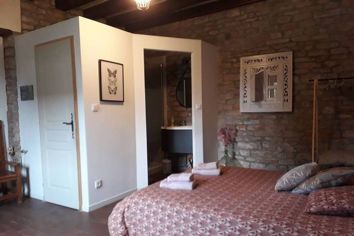 Gîte pour 2 personnes, avec piscine et jardin à La Chapelle-de-Bragny - 3