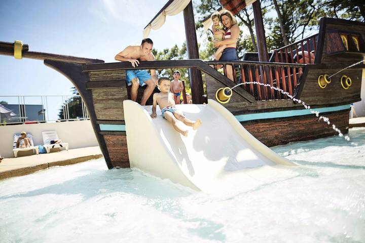 Camping für 4 Personen, mit Sauna und Terrasse sowie Pool, mit Haustier im Loire-Tal - 4