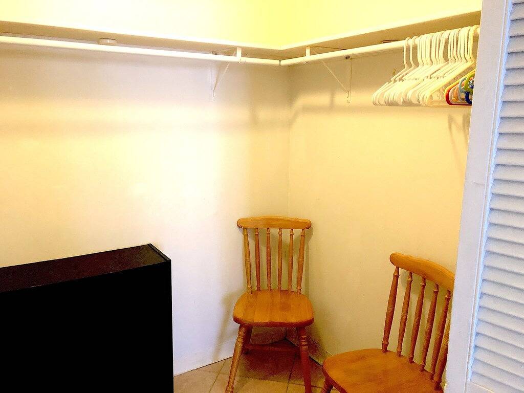 Ganze Wohnung, ~Waikiki~ Lowest Rates In Area ~ Studio ~ Fully Furn ~ Blocks to Beach ~ in Waikiki Beach, Honolulu