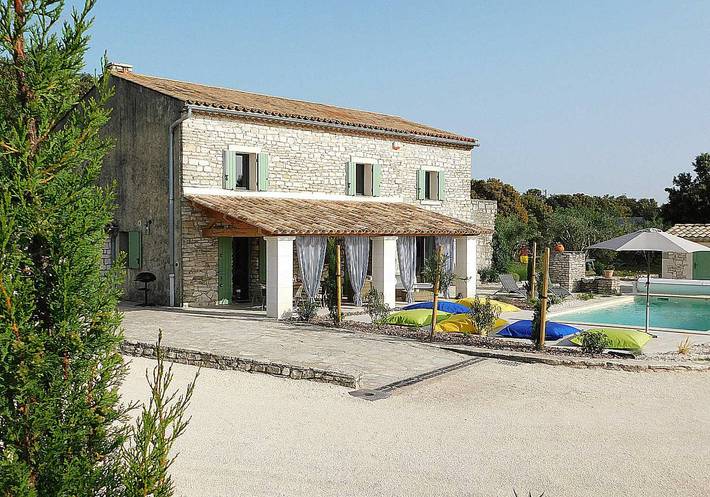 Maison de campagne pour 8 personnes, avec jardin et piscine à Orgnac-l'Aven - 4
