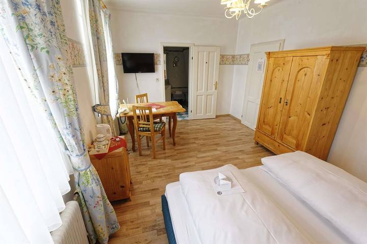 Ferienwohnung für 3 Personen, mit Balkon und Terrasse sowie Garten in Illmitz - 3