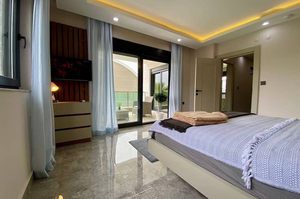 Villa Annabèll1 with Private pool , 3 floors , jaccuzi in Belek, Provinz Antalya