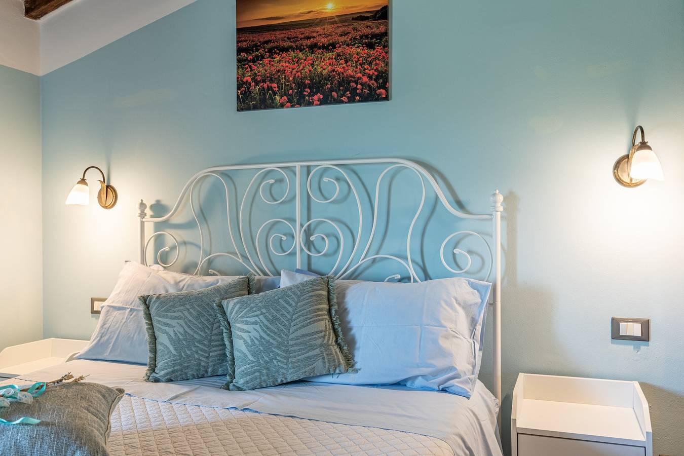 'Papavero' Room with Mountain View, Shared Pool and Wi-Fi in Chianciano Terme, Siena Province