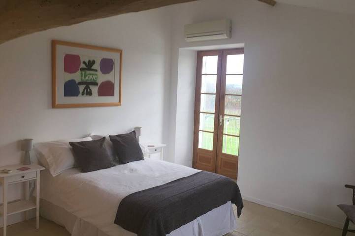 Location de vacances pour 16 personnes, avec jardin, animaux acceptés à Saint-Sernin - 2