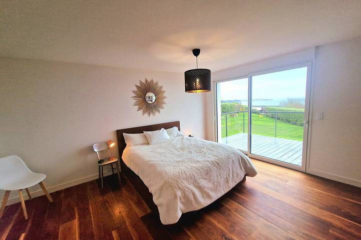 Location de vacances pour 10 personnes, avec jardin dans Plage De Kersaliou - 2