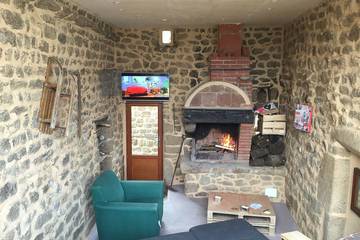 Gîte pour 7 personnes, avec jacuzzi et balcon à Préaux