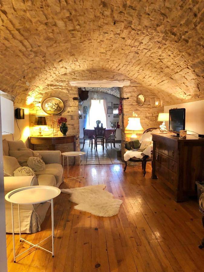 Gîte pour 5 personnes, avec vue, animaux acceptés dans Bucey-lès-Gy