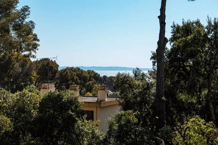 Gîte pour 4 personnes, avec balcon ainsi que vue et piscine dans Port de Bormes les Mimosas - 2