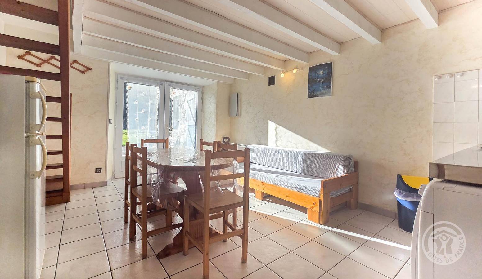 Gîte confortable avec parking près de la plage, de la rivière et du restaurant in Saligos, Parc national des Pyrénées